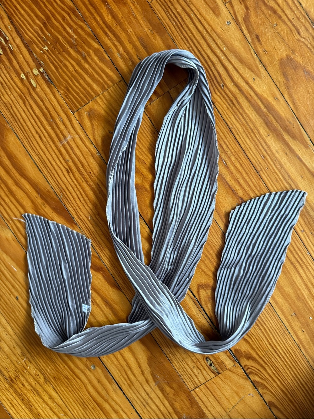 Pleated Grey Skinny Scarf 100% Cotton | Style Advisor Natural Fibers